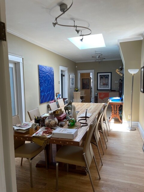 Foto del edificio - 5147 Shaw Ave