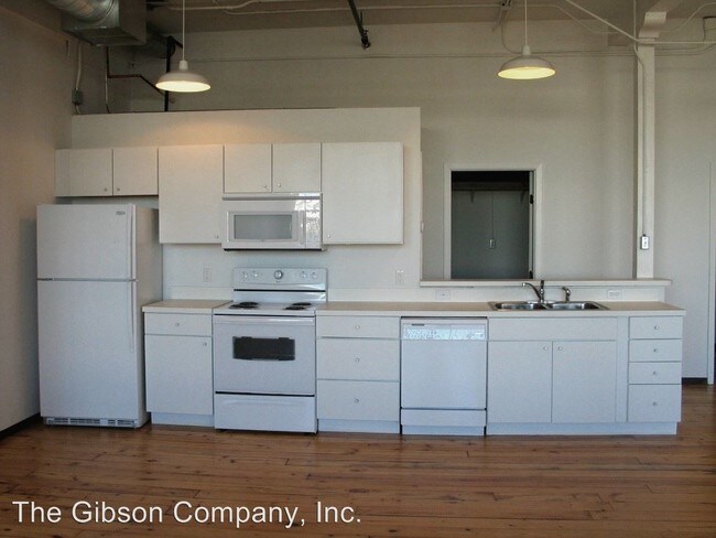 Building Photo - 4101 Commerce St