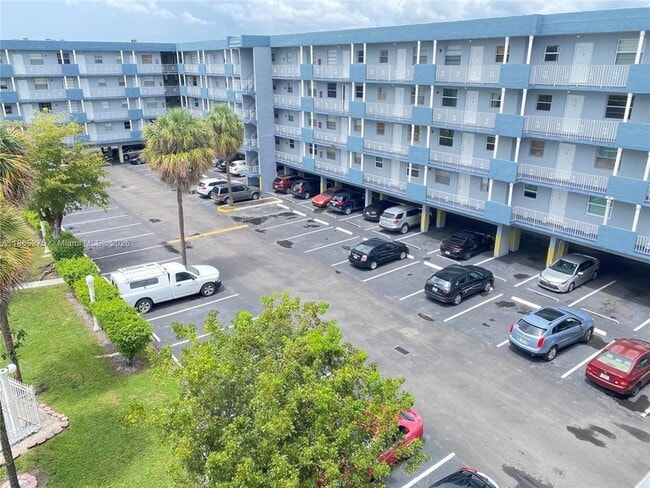 Photo - 1655 W 44th Pl Apartment