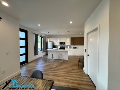 Building Photo - 1115 Nova St