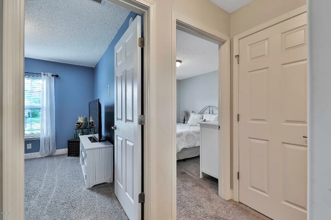 Building Photo - 4142 Sandhill Crane Terrace