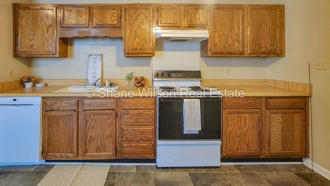 Building Photo - 4504 13th Ave