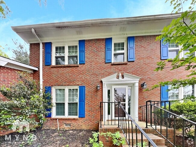 Building Photo - 2211 Tarence Ln SW