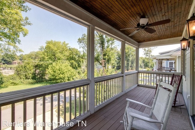 Building Photo - 3 br, 2.5 bath House - 2618 Miami Avenue
