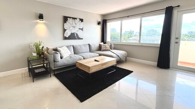 Foto del edificio - 401 Golden Isles Dr