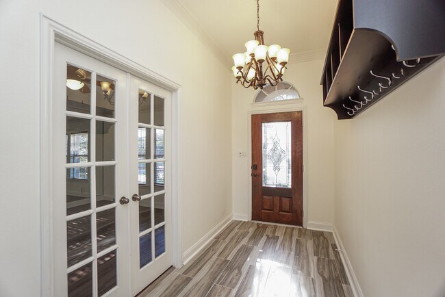 Foto del edificio - 8111 Ravens Gate Ln