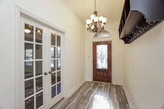 Building Photo - 8111 Ravens Gate Ln