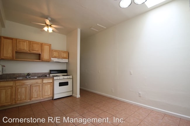 Building Photo - 3774 Roosevelt St