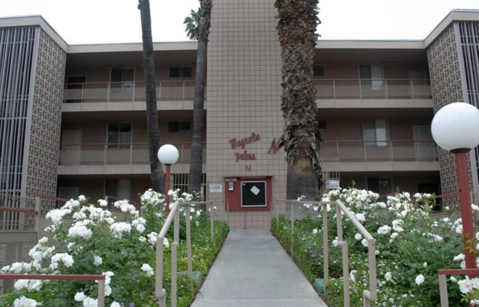 Primary Photo - 6979 Palm Ct