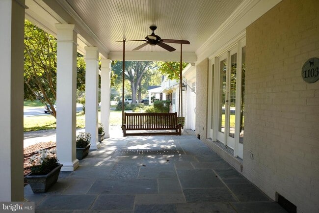 Building Photo - 1103 Neal Dr