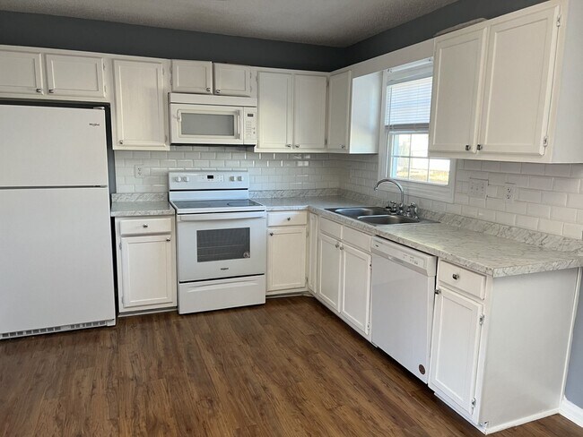 Foto del edificio - RENTAL HOME 3BD/2BTH