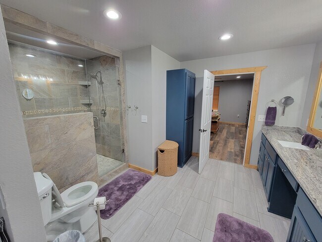 Building Photo - 3084 Elk Rd