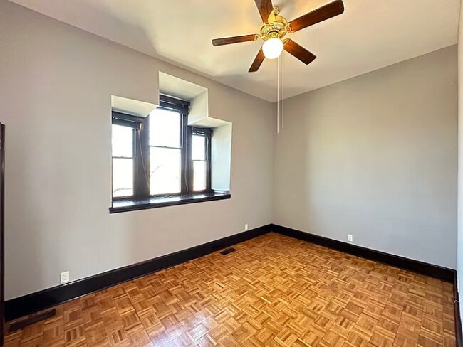 Foto del edificio - 238 S Ashland Ave