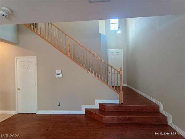 Building Photo - 9742 Thistle Dew Ave