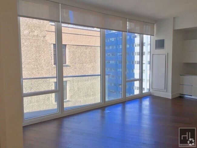 Building Photo - East 44th Street