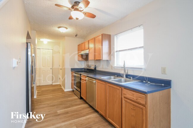 Foto del edificio - 2332 Providence Ct