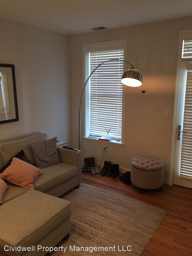 Foto del edificio - 2 br, 1 bath House - 2215 12th Pl NW
