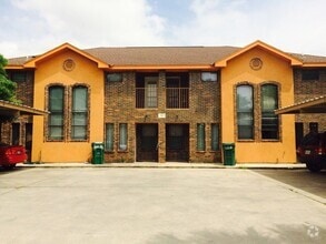 Building Photo - 1206 W Kiwi