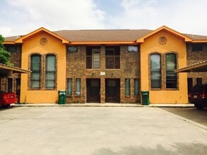 Building Photo - 1206 W Kiwi