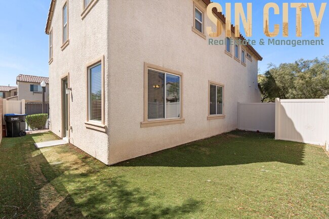 Building Photo - "Spacious 3-Bedroom Gem with 2.5 Baths in North Las Vegas – Your Perfect Retreat!"