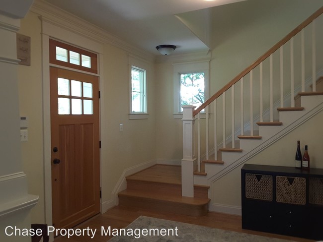 Building Photo - 3 br, 4.5 bath House - 803 Parkwood Avenue
