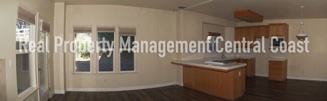 Building Photo - LEASE PENDING - Spacious 3 Bed / 2.5 Bath ...