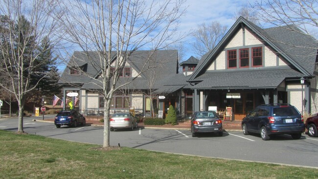 Foto del edificio - Apartment Rental in Cheshire Village