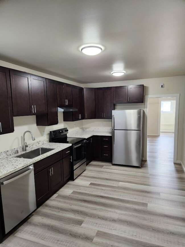 Photo - 242 16th St Townhome