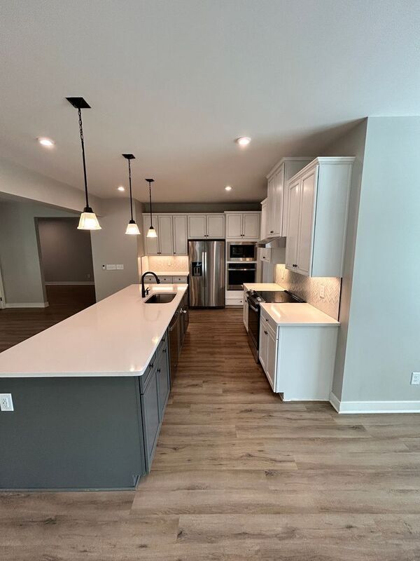 Foto del edificio - 821 Twin Falls Dr