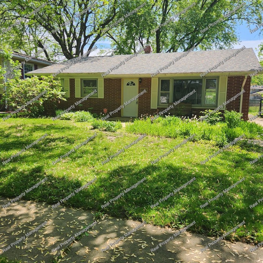 Primary Photo - Three Bedroom Brick Ranch