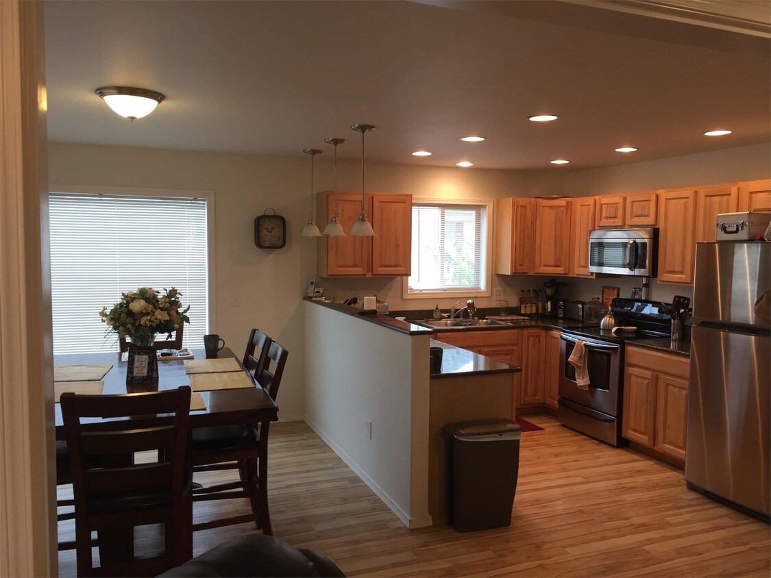 Foto principal - 44485 Sterling Hwy