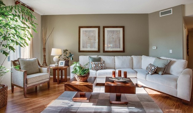 Palazzo East Apartments Los Angeles Ca Enjoy Ious Living Rooms Providing Plenty Of Natural Light And Gas Burning Fireplaces Palazzo