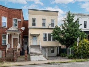 Building Photo - 80 Linden Ave