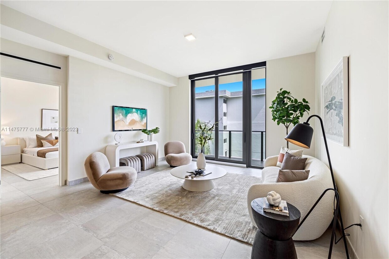 Foto principal - 3581 E Glencoe St