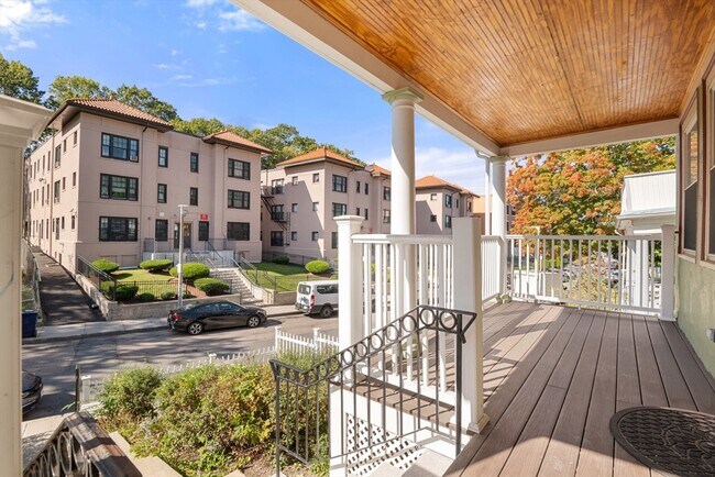 Foto del edificio - 146 Homestead St