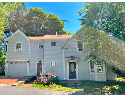 Building Photo - 48 Tesla Ave