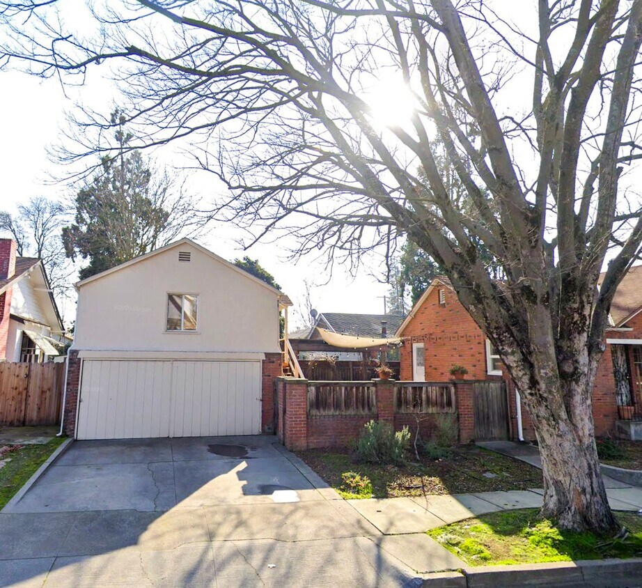 Foto principal - 3101 Franklin Blvd