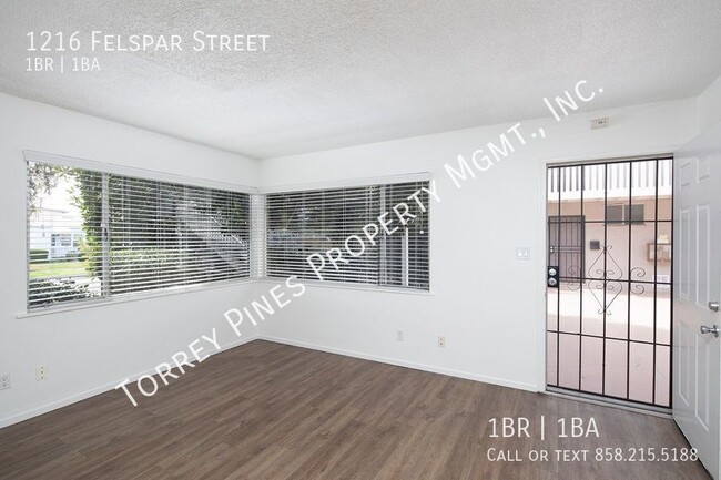 Building Photo - Perfectly Located 1 Br in Pacific Beach!