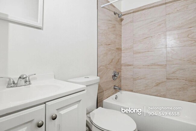 Foto del edificio - 1995 W 4th St