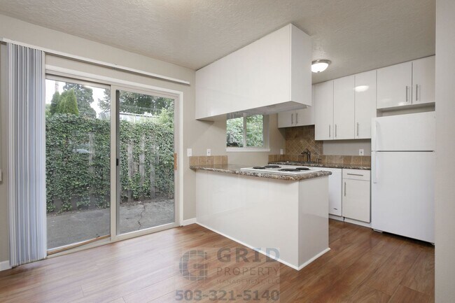 Building Photo - Charming two Bedroom in Mt. Tabor