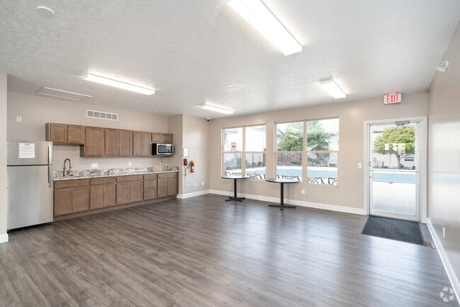 Clubhouse - Wingover Luxury Apartments and Townhomes