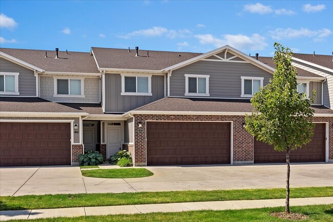 Building Photo - 141 W 620 S
