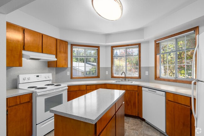 2BR, 2BA - 978SF - Kitchen - Fir Grove