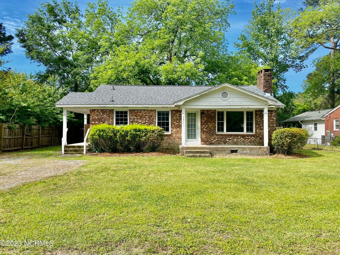 2816 Jefferson Dr, Greenville, NC 27858 House Rental in Greenville