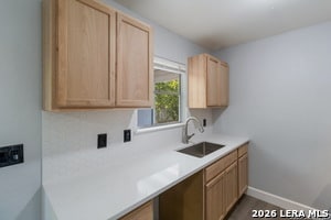 Foto del edificio - 5846 Castle Lance Dr