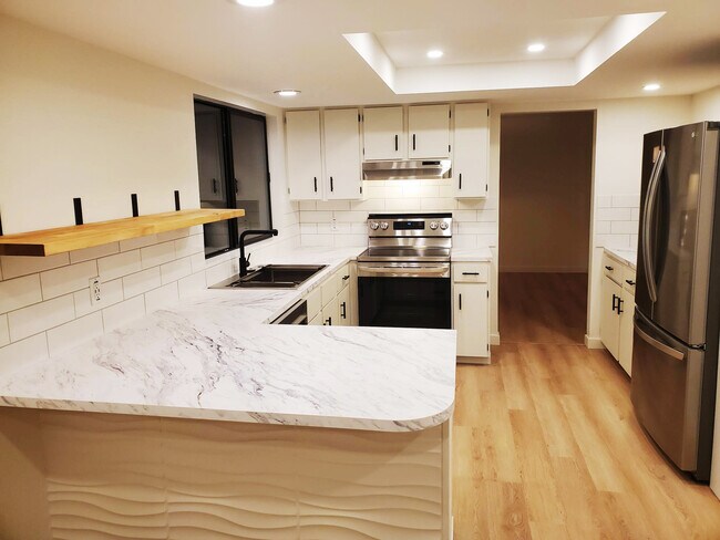 kitchen fully remodeled - 13469 NW Spirit Ct W