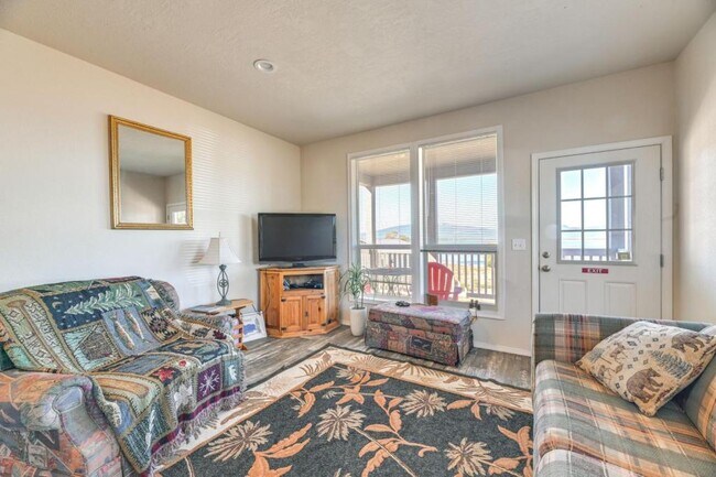 Foto del edificio - 37464 Modoc Point Rd