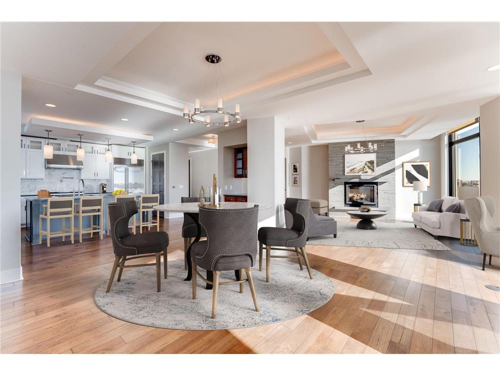 Foto principal - 2622 W Lake St