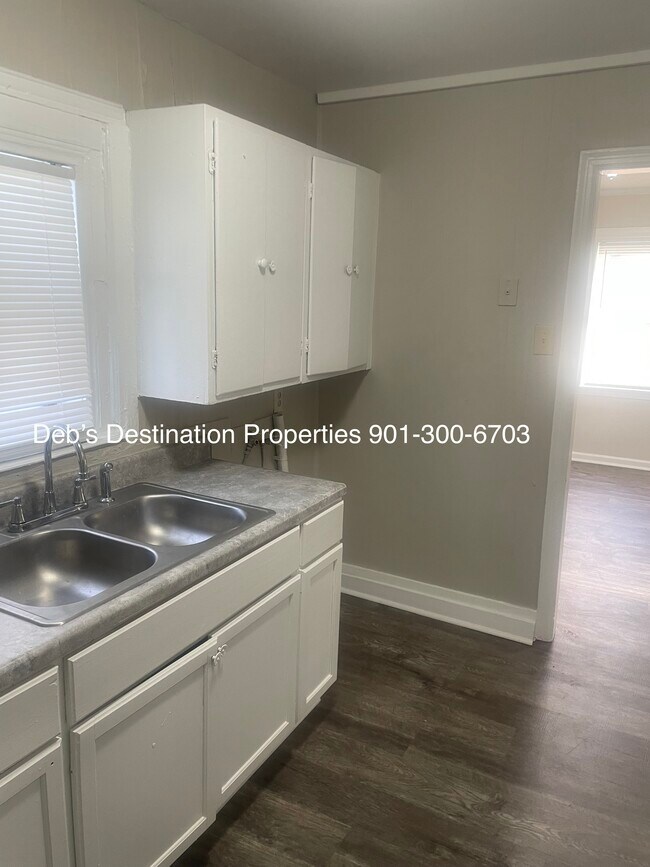 Photo - 3468 Radford Rd House