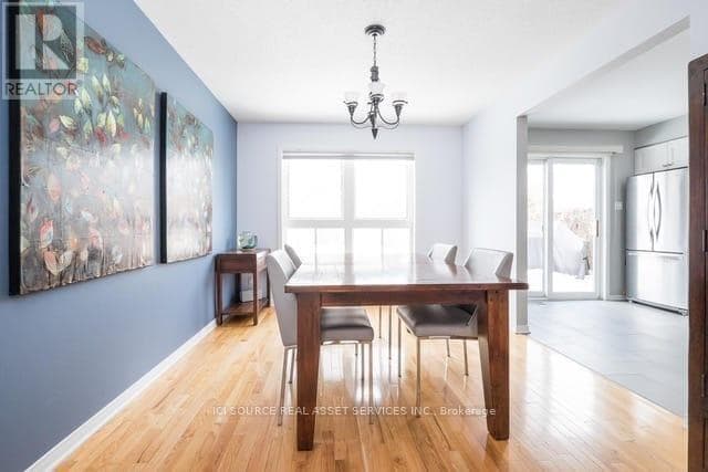 Building Photo - 37 Steel St